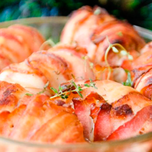 Rolinhos de frango e ananás c/ arroz primavera